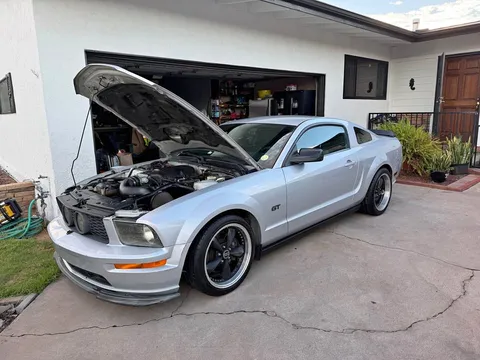 2006 Ford Mustang GT Premium Coupe 2D