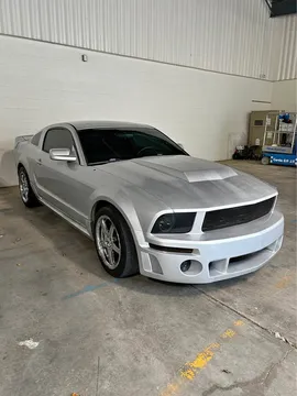 2006 Ford Mustang GT Premium Coupe 2D