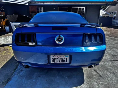 2006 Ford Mustang GT Premium Coupe 2D