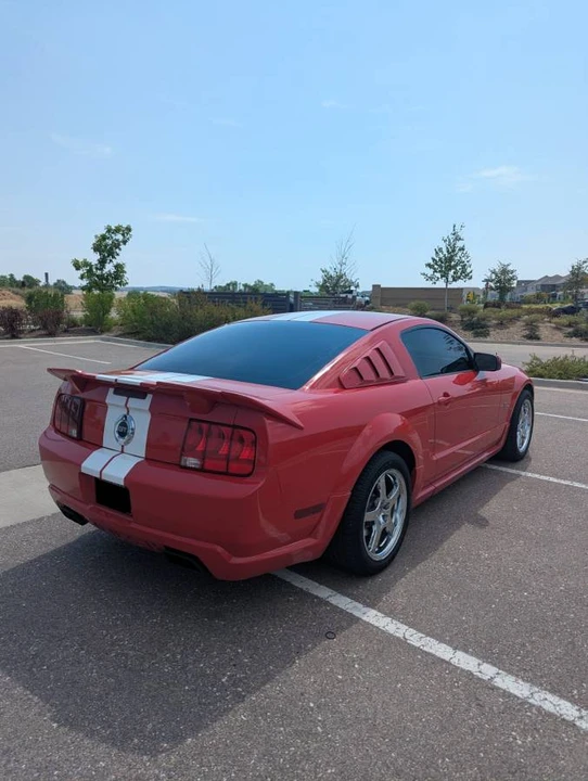 2006 Ford S197 Mustang GT - Image 6 of 12