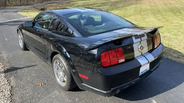 2006 Ford S197 Mustang - Image 2 of 6