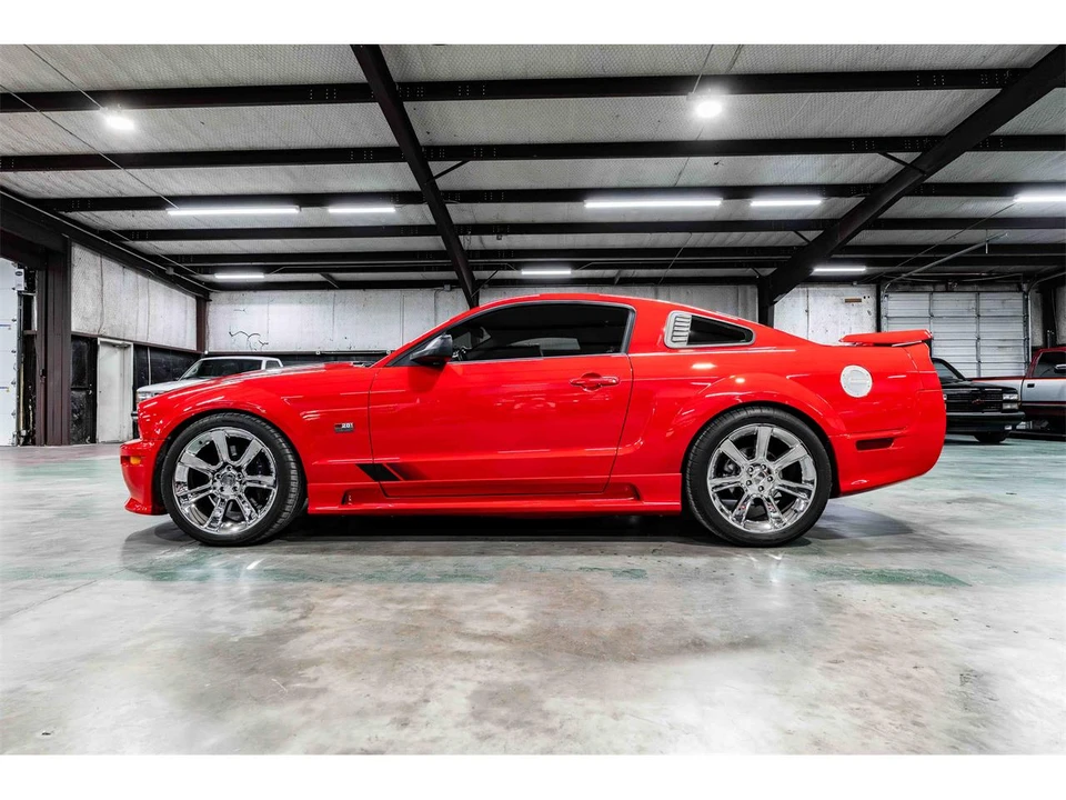 2006 Ford S197 Mustang GT - Image 2 of 24