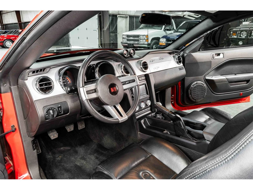 2006 Ford S197 Mustang GT - Image 14 of 24