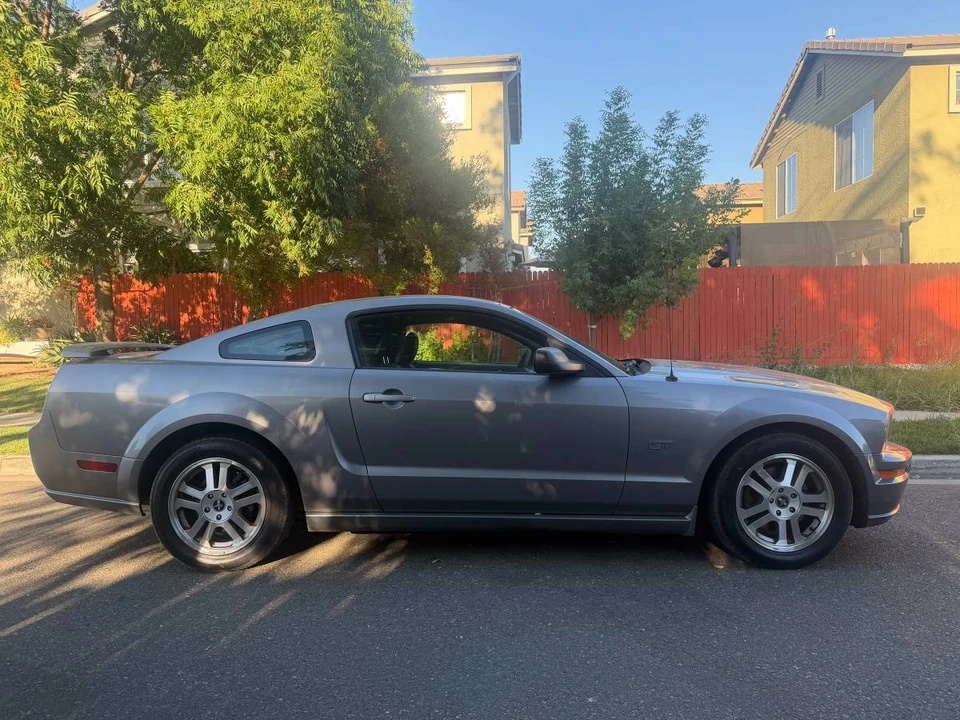 2006 Ford S197 Mustang GT - Image 2 of 9