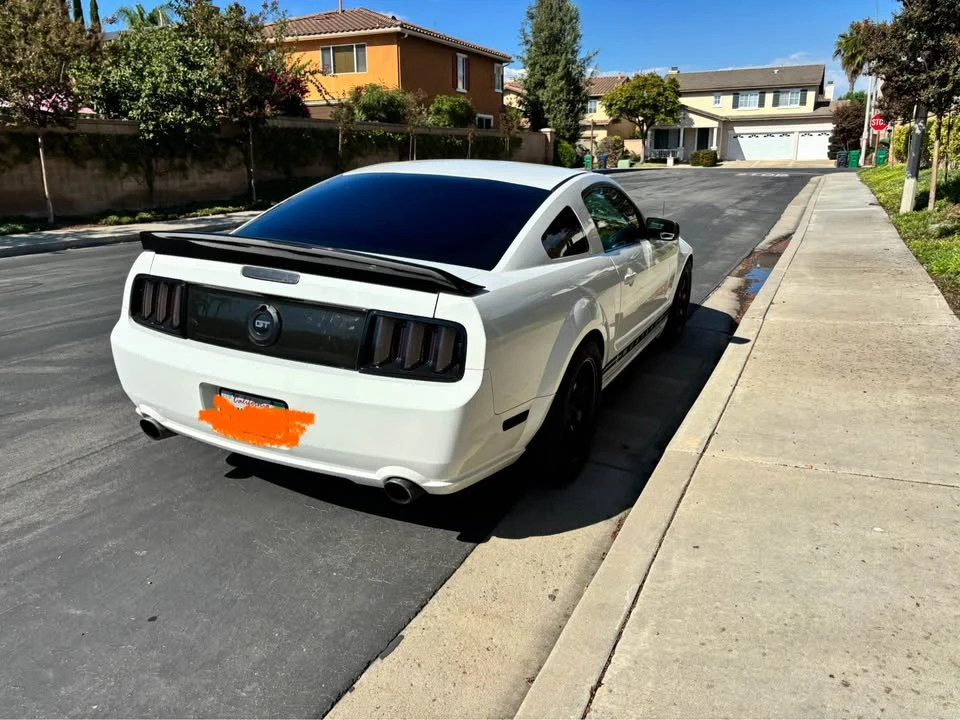 2006 Ford S197 Mustang GT - Image 9 of 10