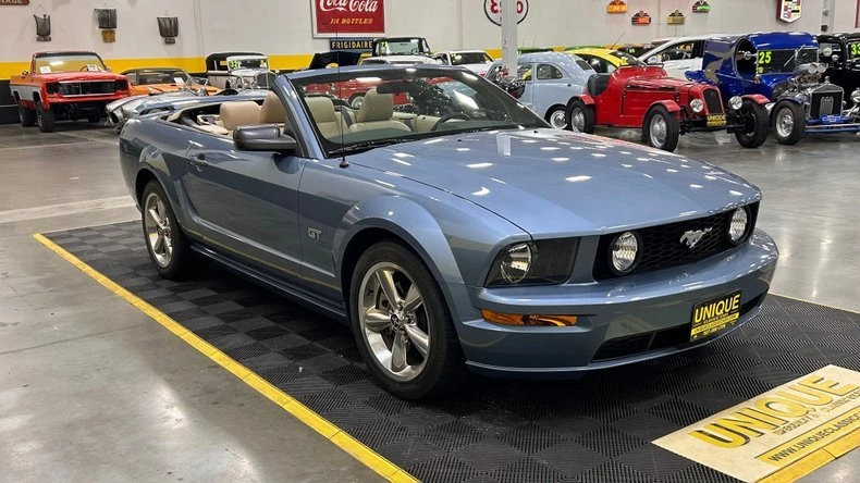2006 Ford S197 Mustang - Image 2 of 9