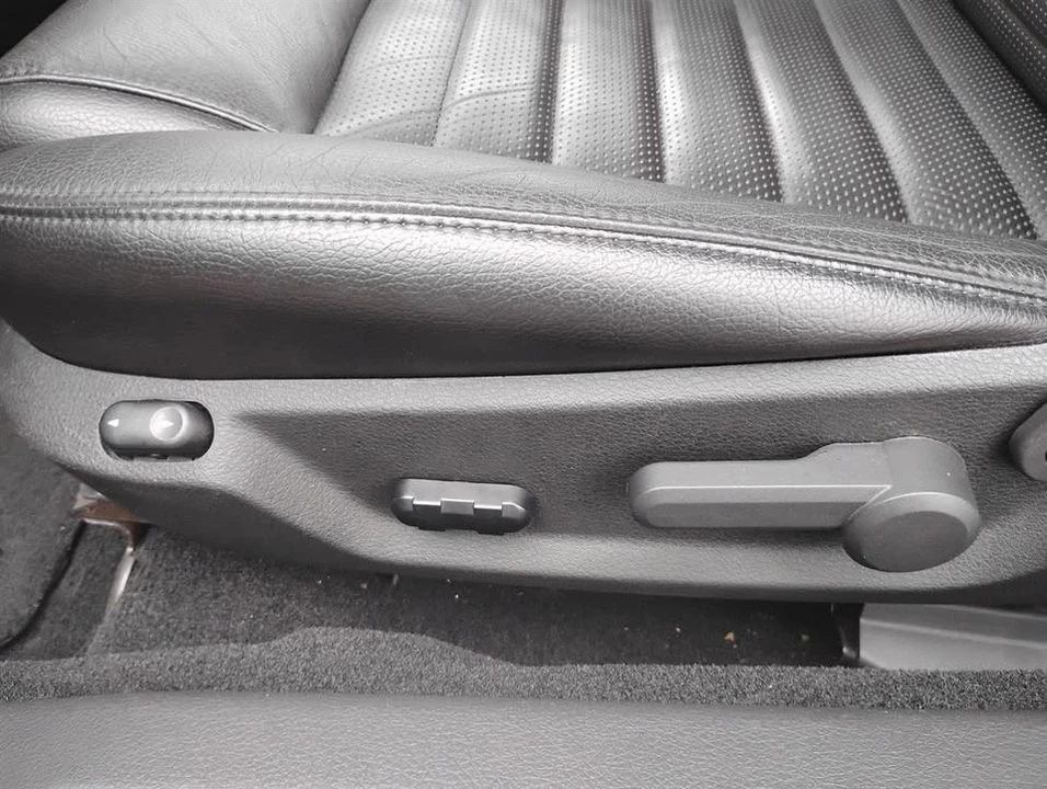 2006 Ford S197 Mustang - Image 13 of 20