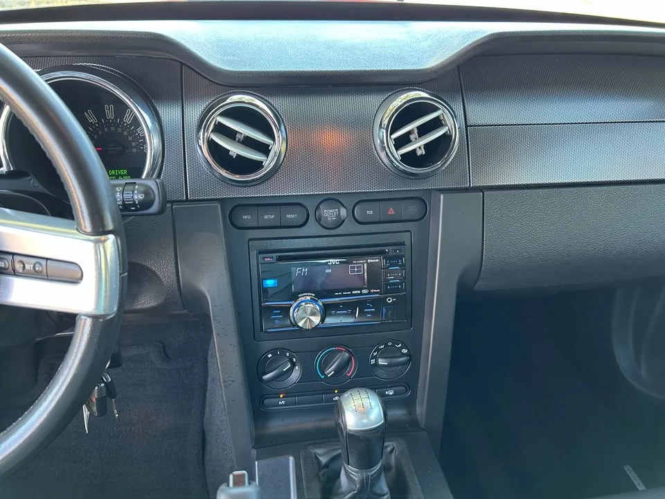2006 Ford S197 Mustang - Image 11 of 20