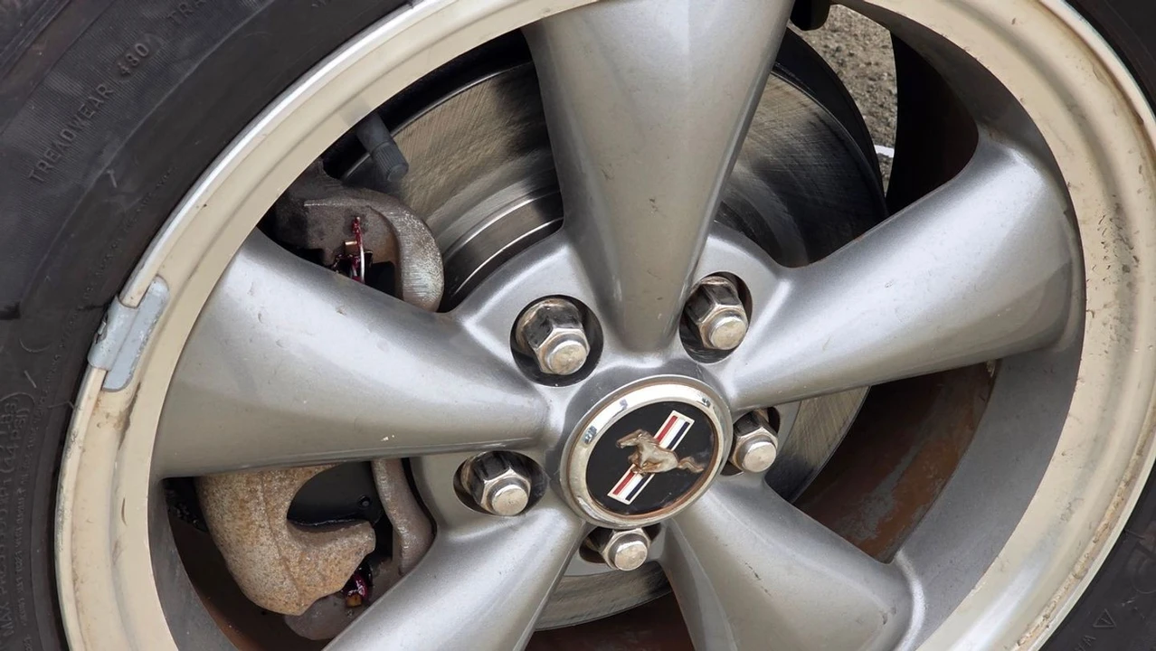 2006 Ford S197 Mustang - Image 10 of 21