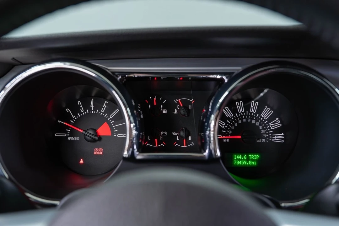 2006 Ford S197 Mustang - Image 13 of 21