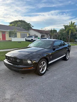 2006 Ford Mustang Premium Coupe 2D