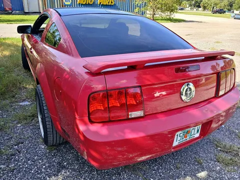 2006 Ford Mustang Premium Coupe 2D