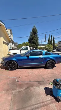 2006 Ford Mustang Premium Coupe 2D