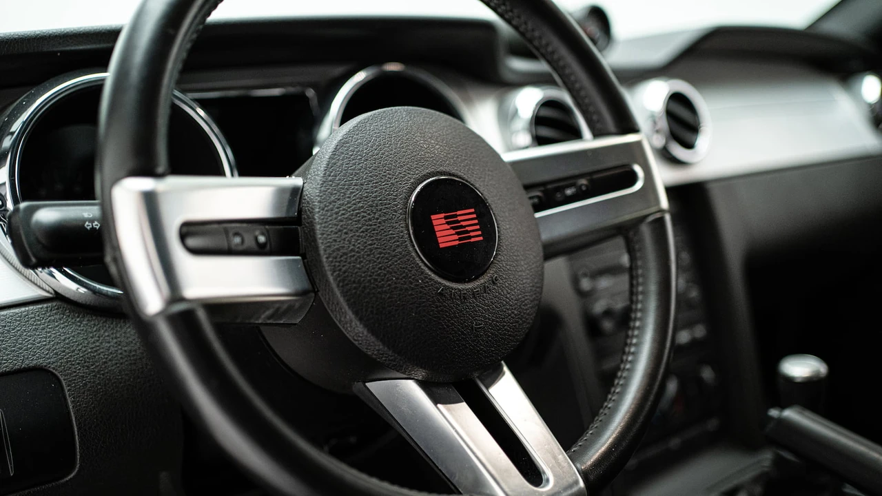 2006 Ford S197 Mustang - Image 12 of 21