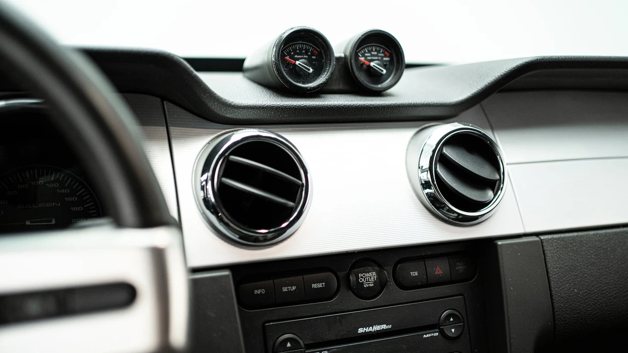 2006 Ford S197 Mustang - Image 13 of 21