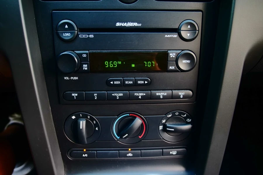 2006 Ford S197 Mustang - Image 18 of 29