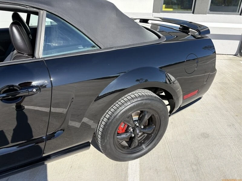 2006 Ford S197 Mustang GT - Image 13 of 31