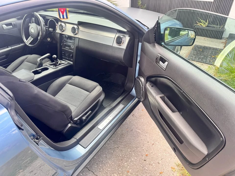2006 Ford S197 Mustang - Image 2 of 11