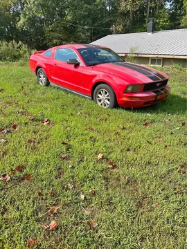 2006 Ford Mustang V6 Coupe 2D