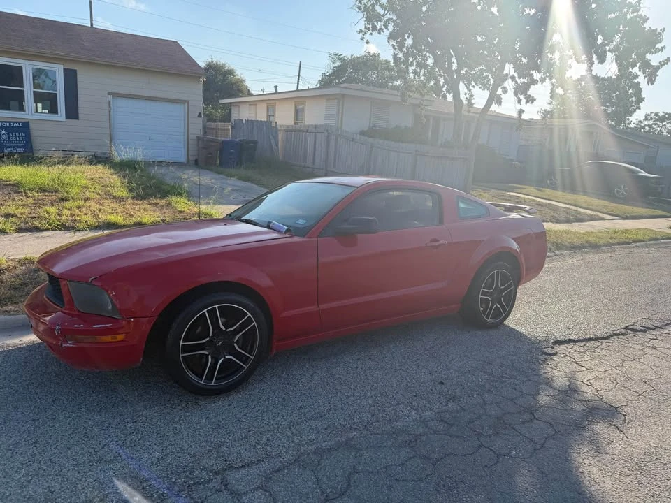 2006 Ford S197 Mustang - Image 2 of 15