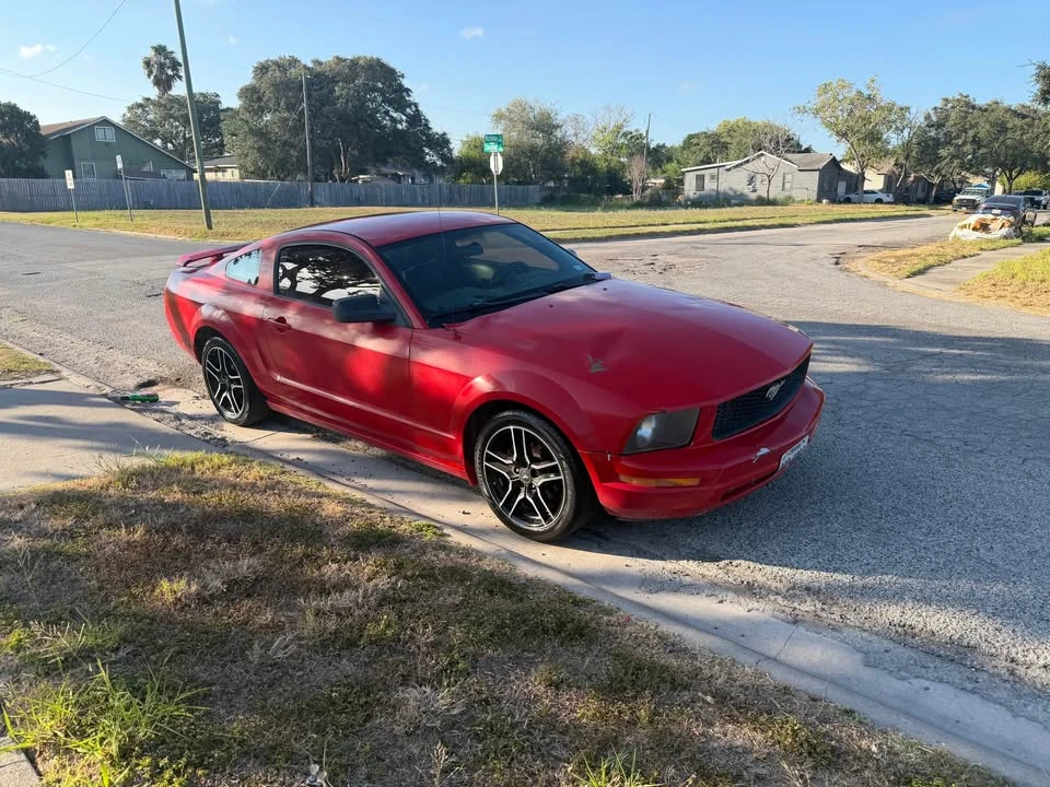 2006 Ford S197 Mustang - Image 3 of 15
