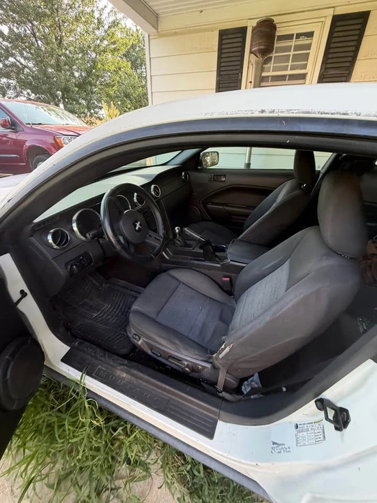 2006 Ford S197 Mustang - Image 12 of 12