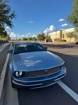 2006 Ford Mustang V6 Coupe 2D