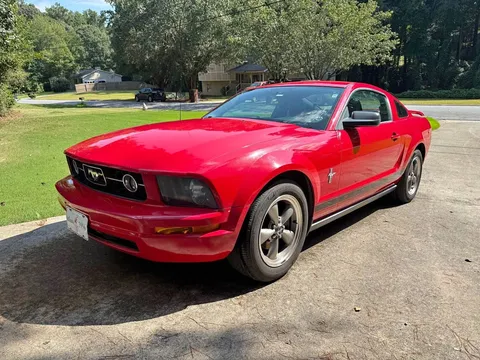 2006 Ford Mustang V6 Premium Coupe 2D
