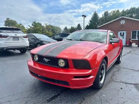 2006 Ford Mustang V6 Premium Coupe 2D