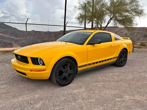 2006 Ford Mustang V6 Premium Coupe