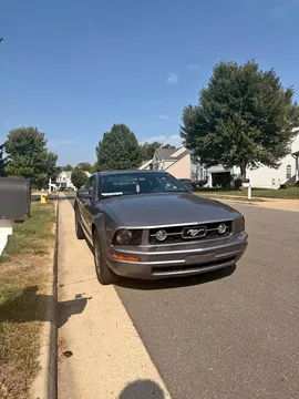2006 Ford Mustang V6 Premium Coupe 2D