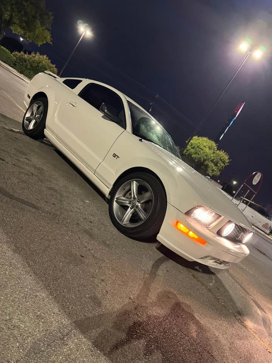 2006 Ford S197 Mustang - Image 2 of 4