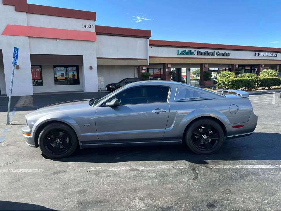 2006 Ford S197 Mustang GT - Image 9 of 10