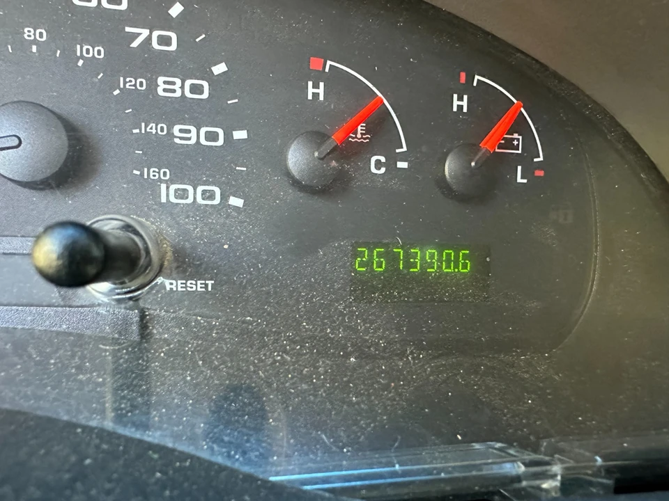 2006 Ford Econoline Van - Image 5 of 12