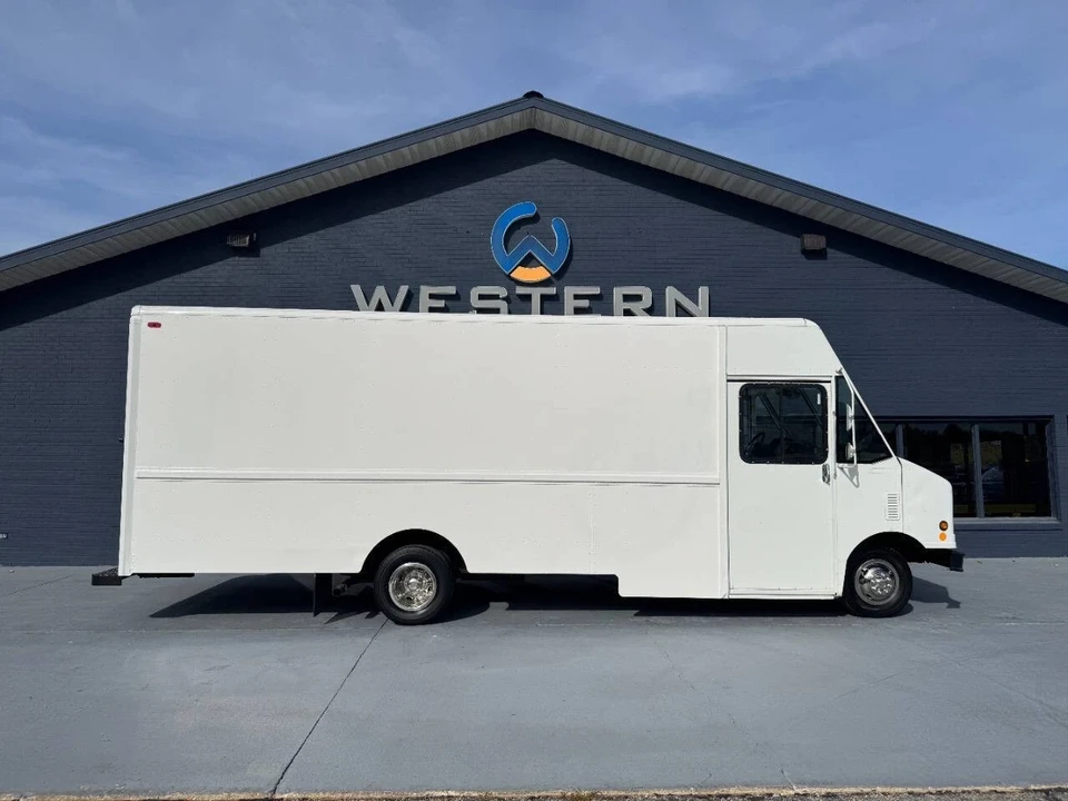 2006 Ford Econoline Van - Image 7 of 12