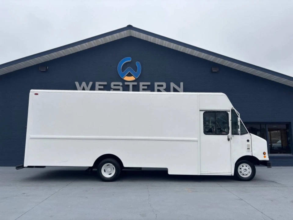 2006 Ford Econoline Van - Image 5 of 12