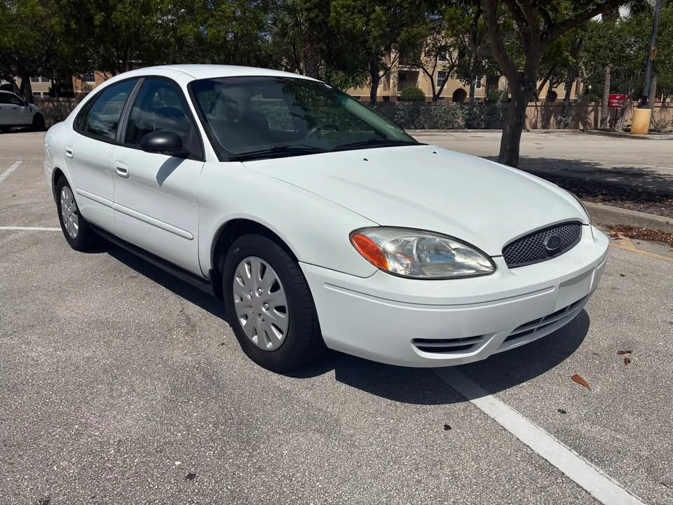 2006 Ford Taurus 4th Gen - Image 2 of 6
