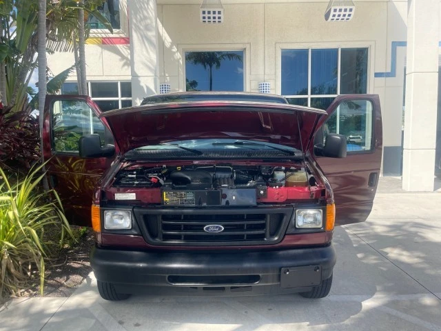 2006 Ford Econoline Van - Image 18 of 21