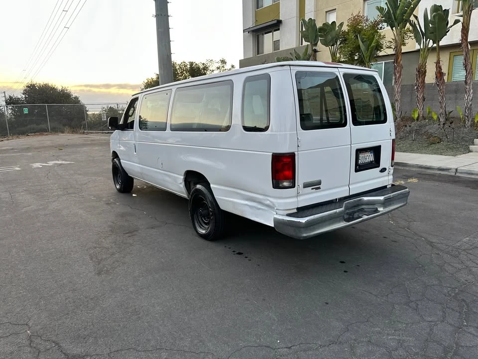 2006 Ford Econoline Van - Image 6 of 13