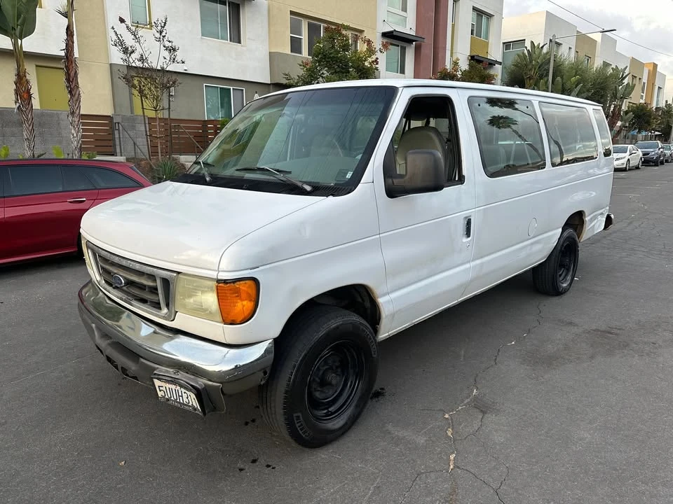 2006 Ford Econoline Van - Image 4 of 13