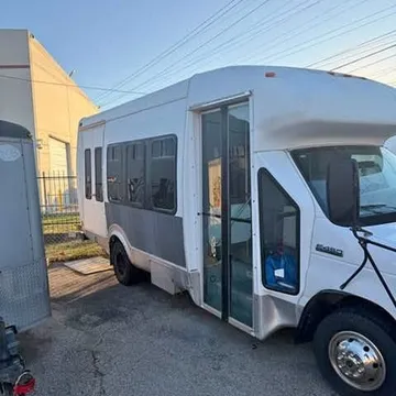 2006 Ford E450