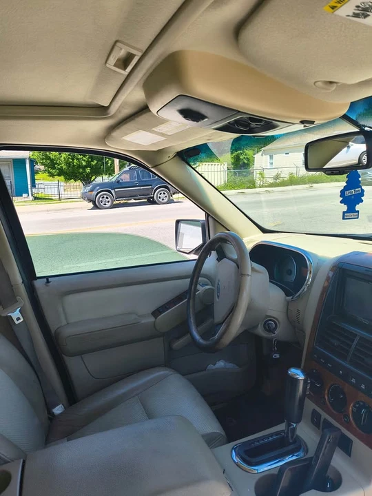 2006 Ford Explorer 4th Gen - Image 5 of 8