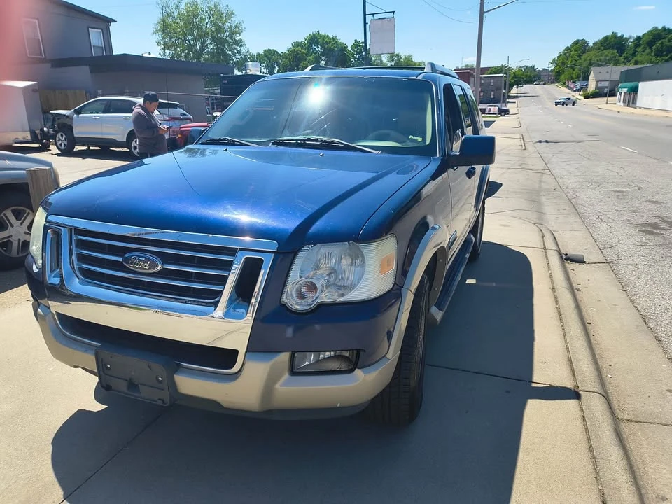 2006 Ford Explorer 4th Gen - Image 2 of 8