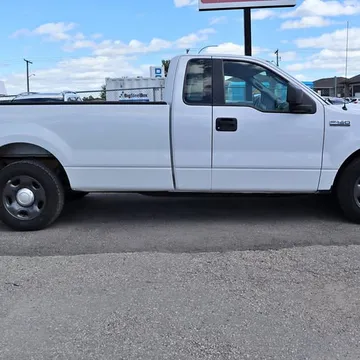 2006 Ford F-150 XL RWD