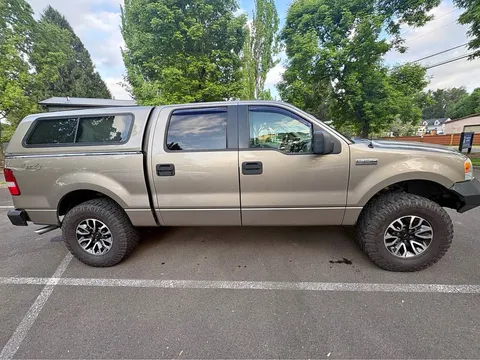 2006 Ford F-150 SuperCrew Cab XLT