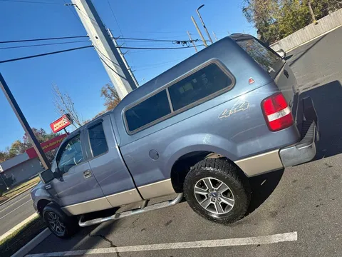 2006 Ford F-150 XLT SuperCrew Cab