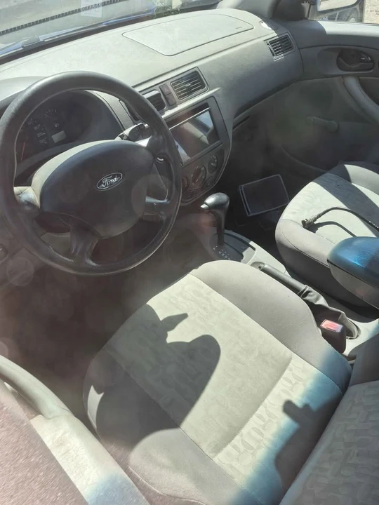 2006 Ford Focus 2nd Gen - Image 3 of 4