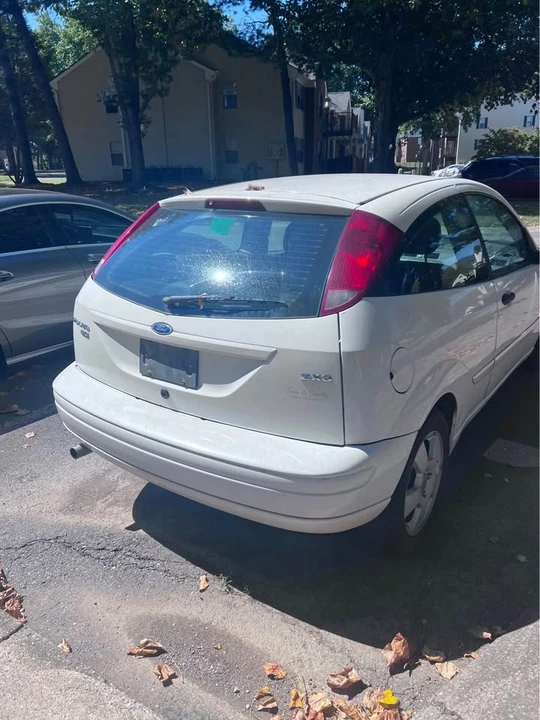 2006 Ford Focus 1st Gen - Image 2 of 9