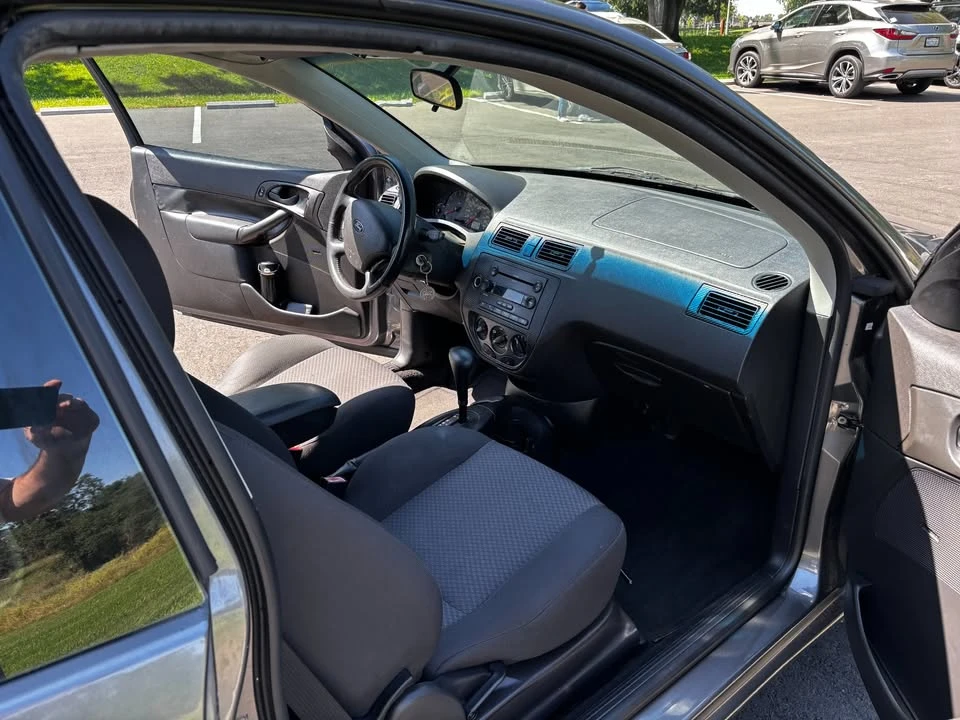 2006 Ford Focus 2nd Gen - Image 10 of 12