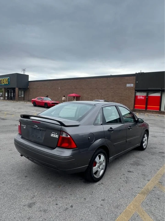 2006 Ford Focus 2nd Gen - Image 4 of 9